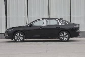 Geely Galaxy A7 1.5hyb AT
