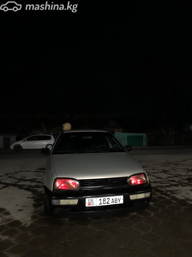 Открыть фото Volkswagen Golf III 1.8 MT