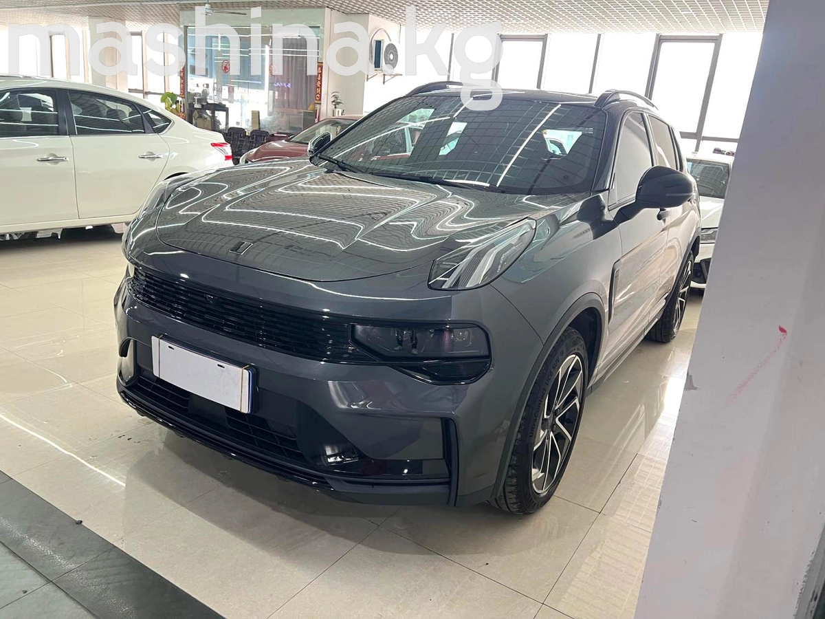 Lynk & Co 1 Lynk & Co 01 I Рестайлинг EM-F 1.5hyb AT 4WD