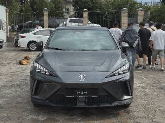 MG 4 EV Electro AT 4WD