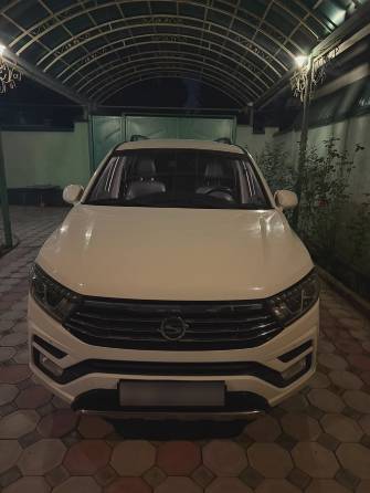 SsangYong Korando Turismo I Рестайлинг 2.2d AT 4WD