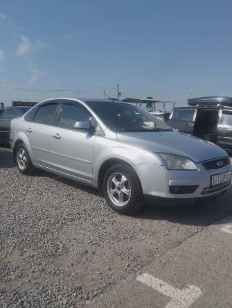 Ford Focus II 1.6 MT
