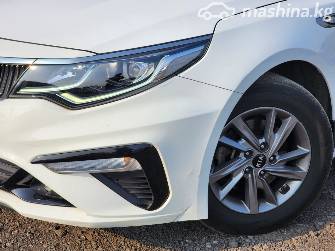 Kia K5 II 2.0 AT