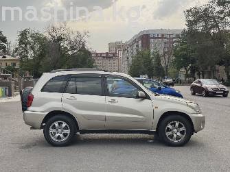 Toyota RAV4 II (XA20) 2.0 AT