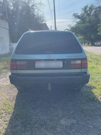 Volkswagen Passat B3 1.8 MT