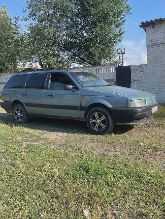 Volkswagen Passat B3 1.8 MT