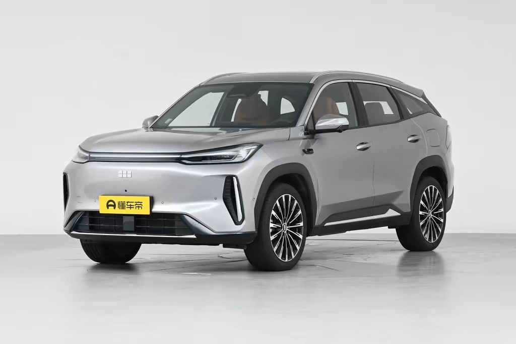 Geely Galaxy L7 18.7 kWh 1.5hyb AT
