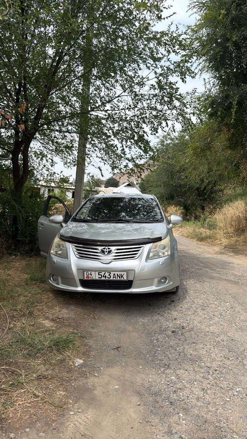 Toyota Avensis III Рестайлинг 1.8 CVT