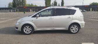 Toyota Corolla Verso I Рестайлинг 2 1.8 MT