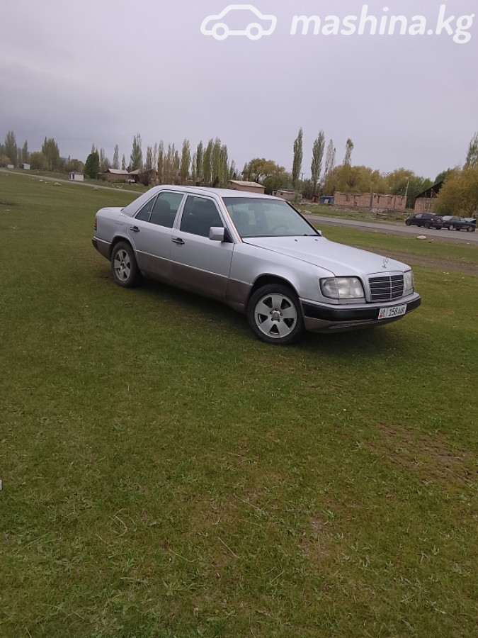 Открыть фото Mercedes-Benz E-Класс I (W124) 220 2.2 MT