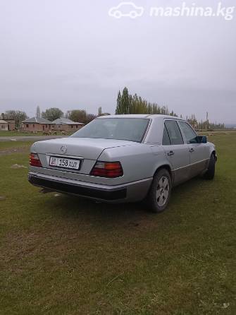 Mercedes-Benz E-Класс I (W124) 220 2.2 MT