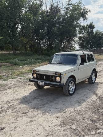 ВАЗ (Lada) 2121 (4x4) ВАЗ (Lada) 2121 (4x4) I 1.6 MT 4WD