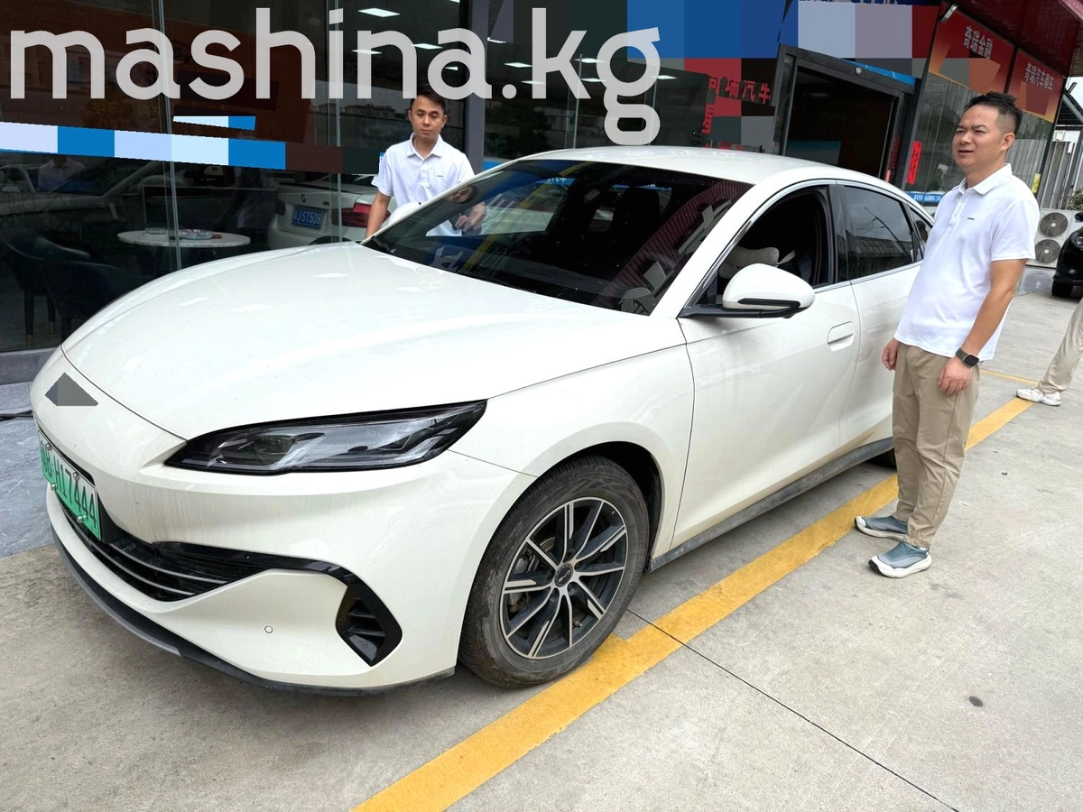 Открыть фото BYD Seal 06 1.5hyb CVT