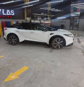 Toyota bZ5 Electro AT