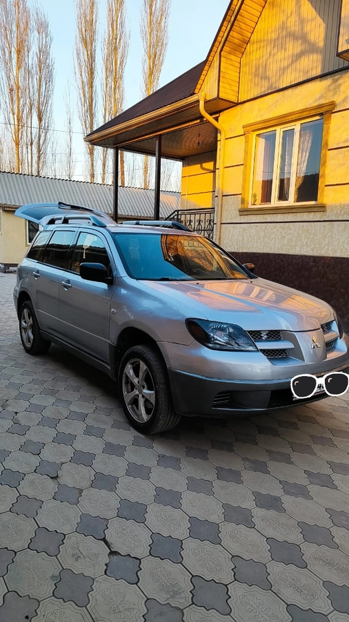 Mitsubishi Outlander I 2.0 MT 4WD