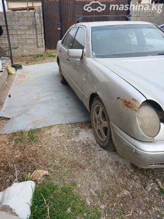 Mercedes-Benz E-Класс II (W210, S210) 230 2.3 AT