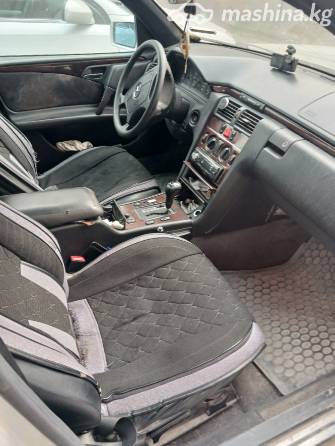Mercedes-Benz E-Класс II (W210, S210) 230 2.3 AT