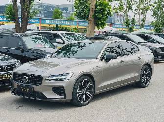 Volvo S60 II Рестайлинг 1.5 AT