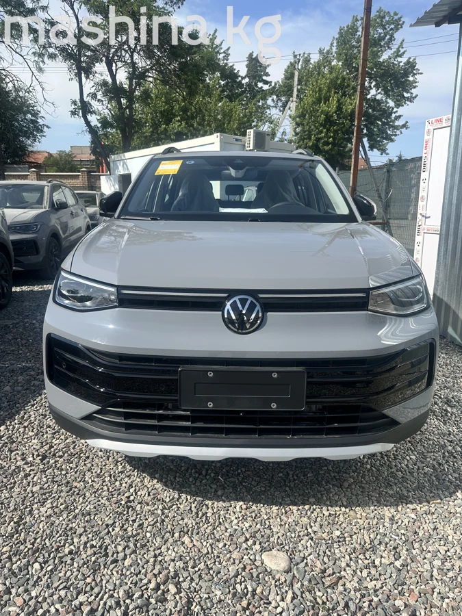 Volkswagen Tharu XR 300 TSI 1.5 AMT
