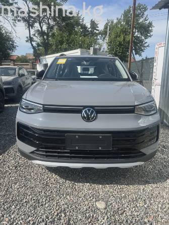 Volkswagen Tharu XR 300 TSI 1.5 AMT