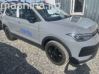 Volkswagen Tharu XR 300 TSI 1.5 AMT