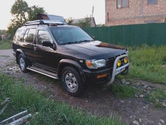 Nissan Pathfinder II 3.3 AT 4WD
