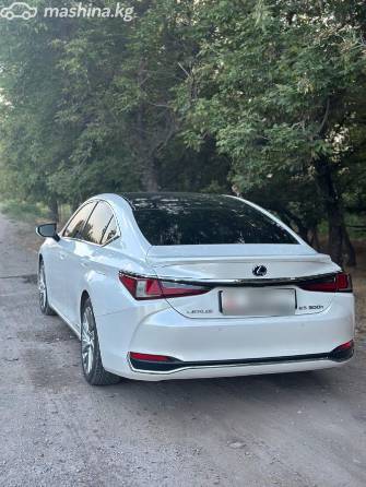Lexus ES VII 300h 2.5hyb CVT