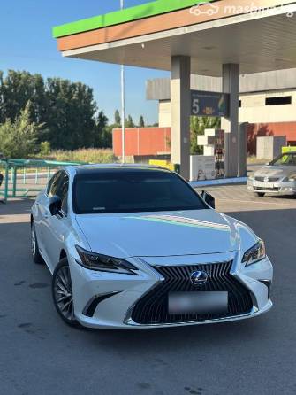 Lexus ES VII 300h 2.5hyb CVT