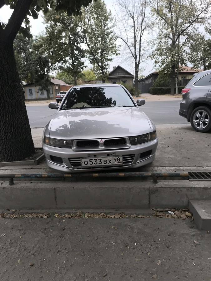 Mitsubishi Galant VIII 2.0 AT