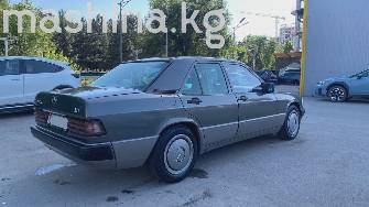 Mercedes-Benz 190 (W201) Mercedes-Benz 190 (W201) 1.8 MT