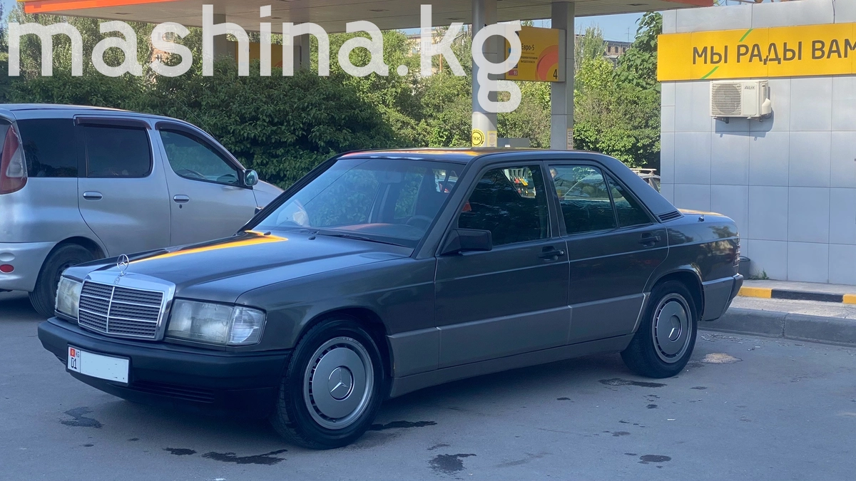 Mercedes-Benz 190 (W201) Mercedes-Benz 190 (W201) 1.8 MT