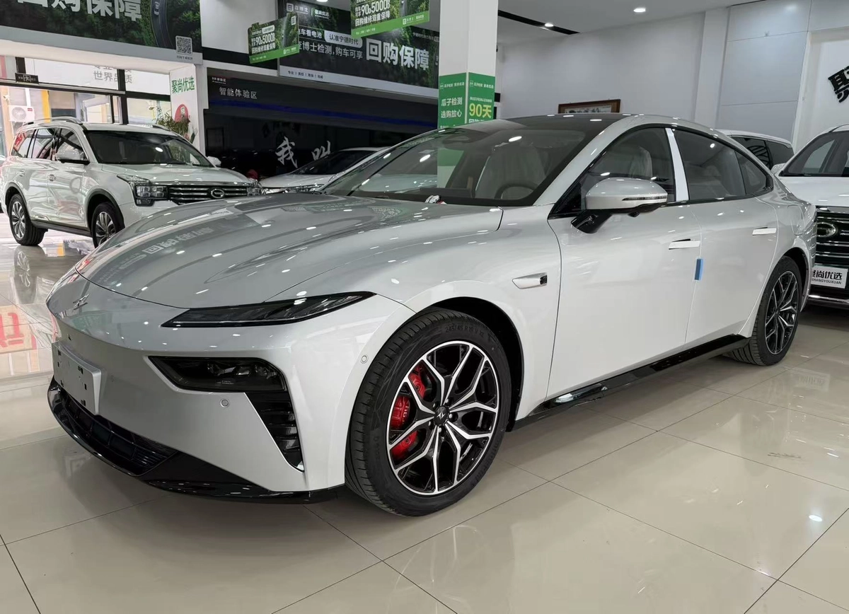 Dongfeng eπ 007 1.5hyb AT