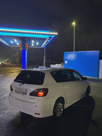 Toyota Ipsum II (M20) Рестайлинг 2.4 AT