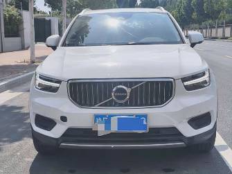 Volvo XC40 I 1.5 AT