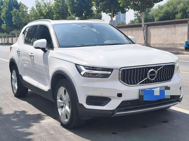 Volvo XC40 I 1.5 AT