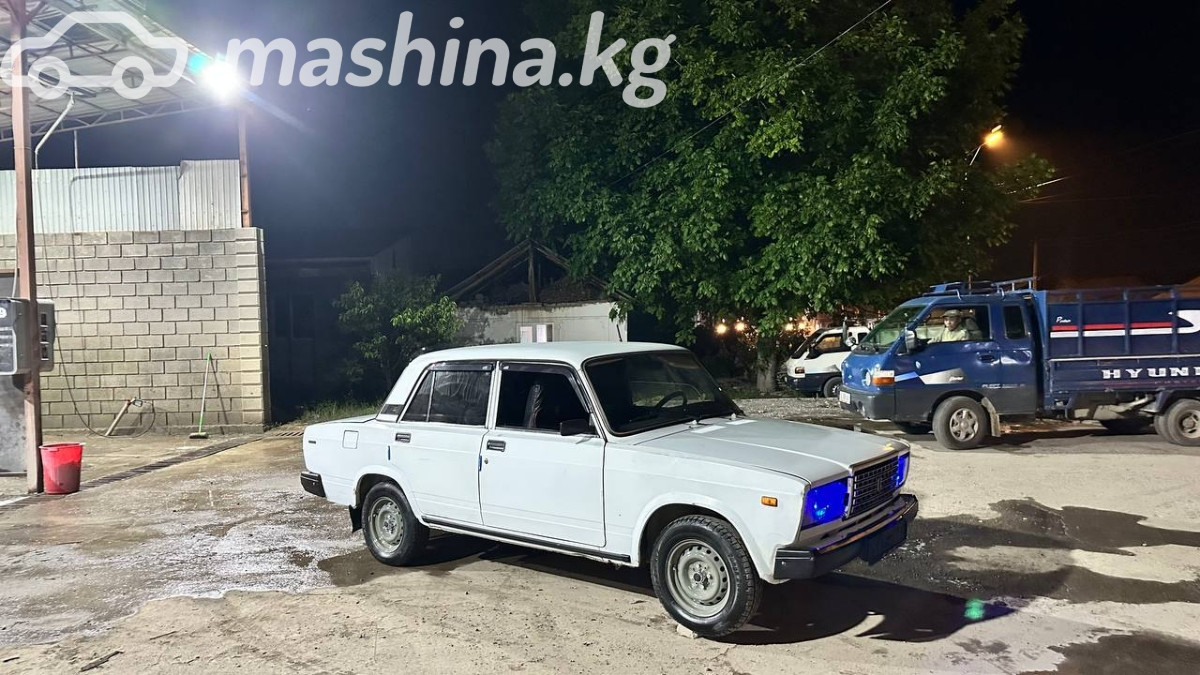 ВАЗ (Lada) 2107 21074 1.6 MT