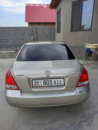 Hyundai Elantra III (XD) 2.0 MT