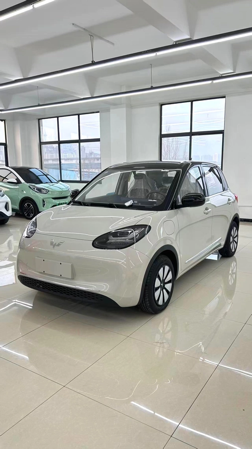 Открыть фото Wuling Binguo 31.9 kWh Electro AT