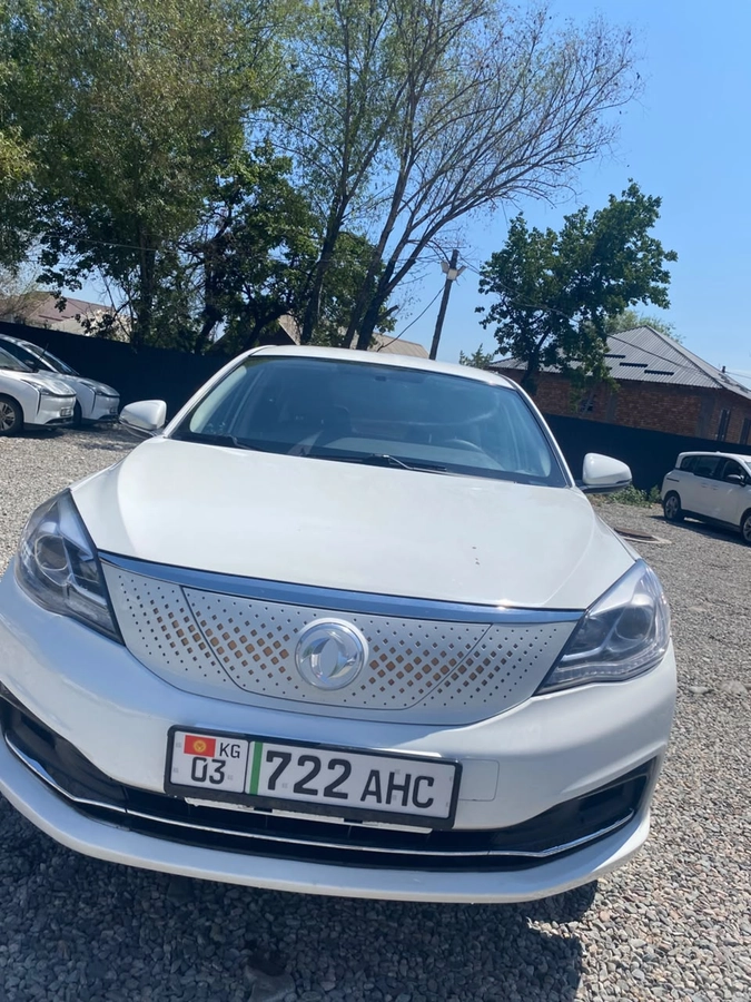 Dongfeng Aeolus E70 43.2 kWh Electro AT