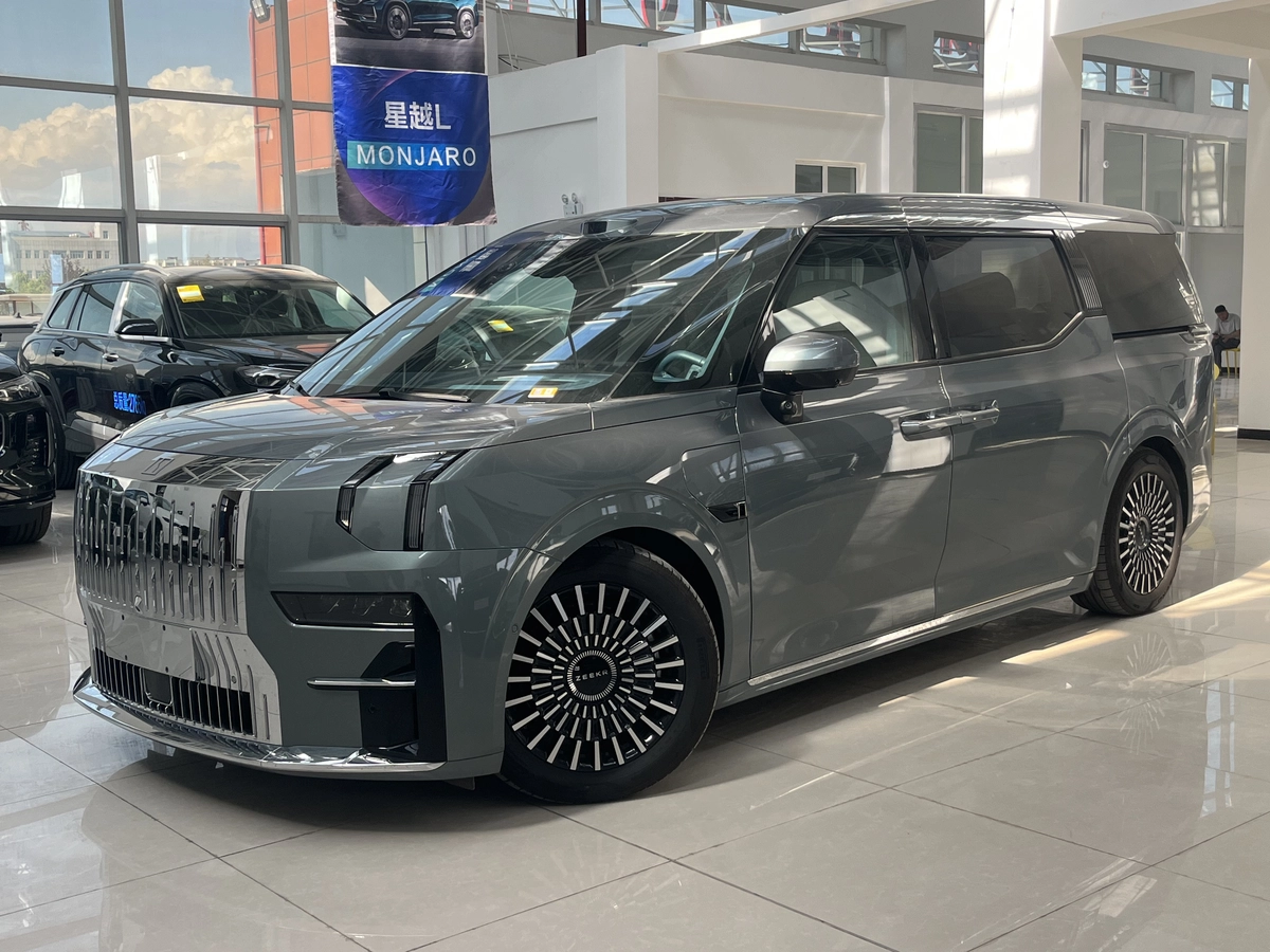Zeekr 009 I Рестайлинг 108 kWh Electro AT 4WD