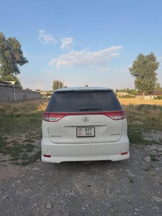 Toyota Estima III Рестайлинг 2.4 CVT