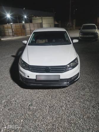 Volkswagen Polo V Рестайлинг 1.6 MT