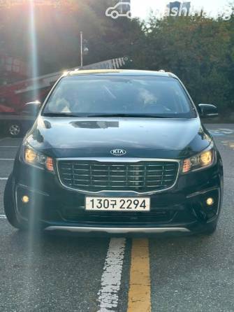 Kia Carnival III 2.2d AT