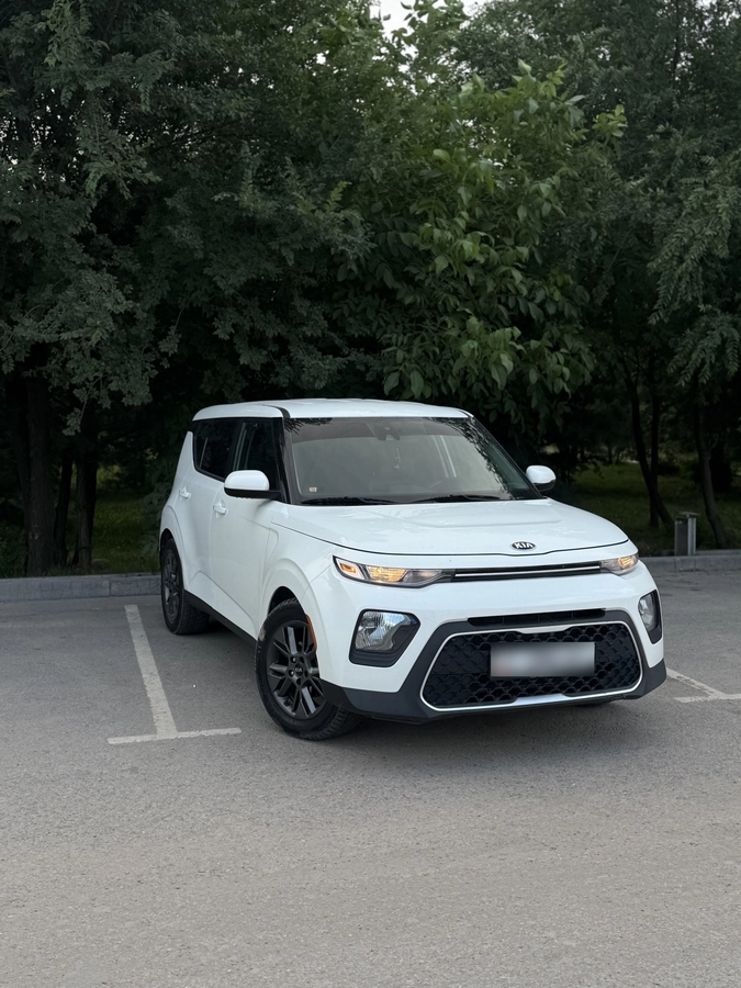 Открыть фото Kia Soul III 2.0 AT