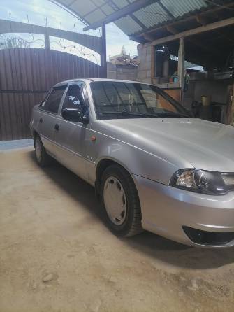 Daewoo Nexia I Рестайлинг 1.5 MT