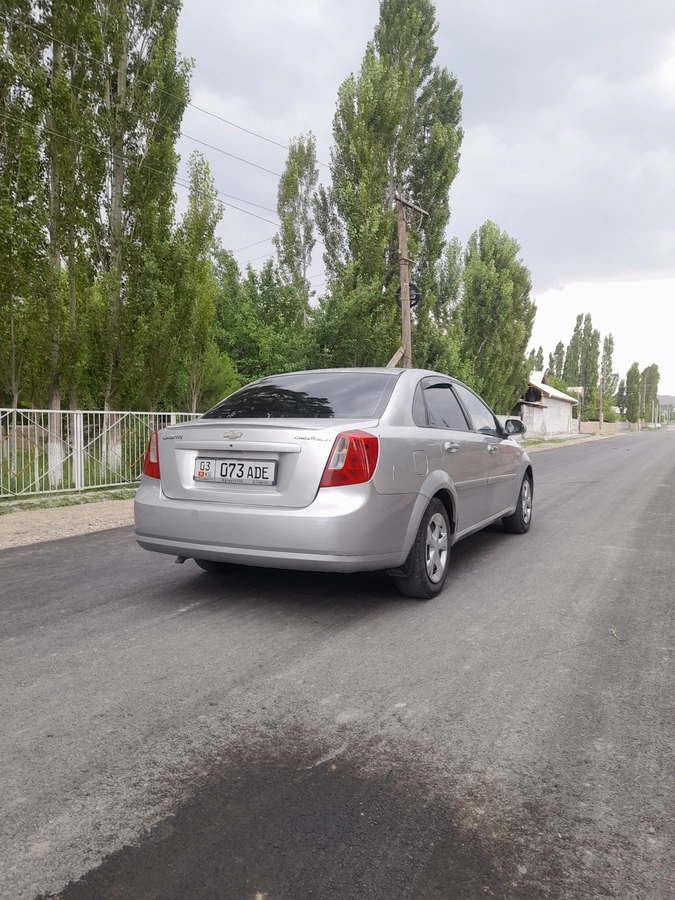 Daewoo Lacetti J200 I 1.6 MT