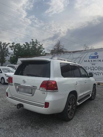 Toyota Land Cruiser 200 Series Рестайлинг 1 5.7 AT 4WD