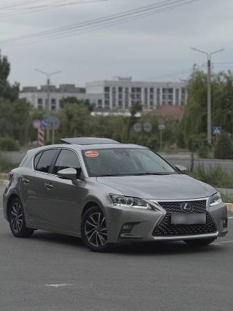 Lexus CT I Рестайлинг 2 200h 1.8hyb CVT