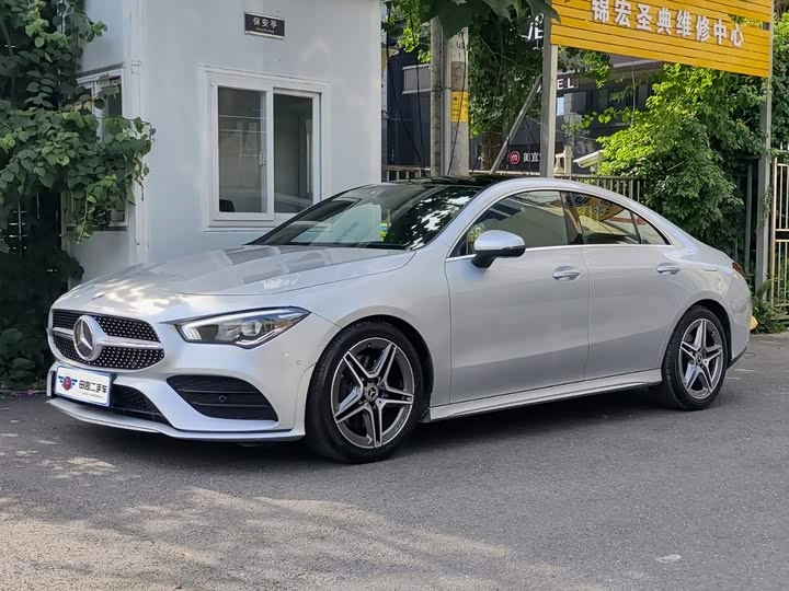 Mercedes-Benz CLA II (C118, X118) 180 1.3 MT