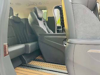 Hongqi HQ9 2.0 AT